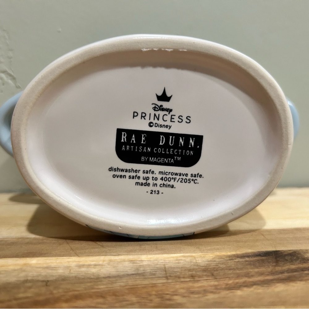 Rae Dunn Disney Princess dish featuring Cinderella. Gorgeous design. Lid. NEW! - Picture 7 of 12